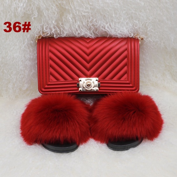 Purse and Fur Slides Set - Picture 7 of 12